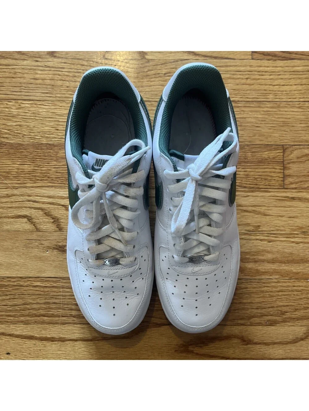 Nike ships fast